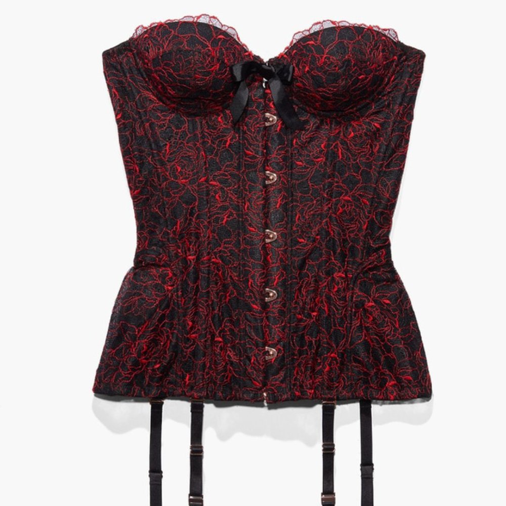 NWOT Savage X Fenty Embroidered Lace Corset